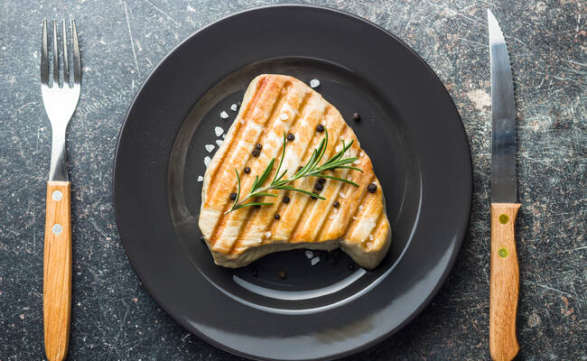 grilled tuna steak PERRHH2